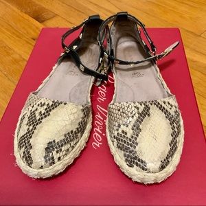 Hush puppies animal print flat